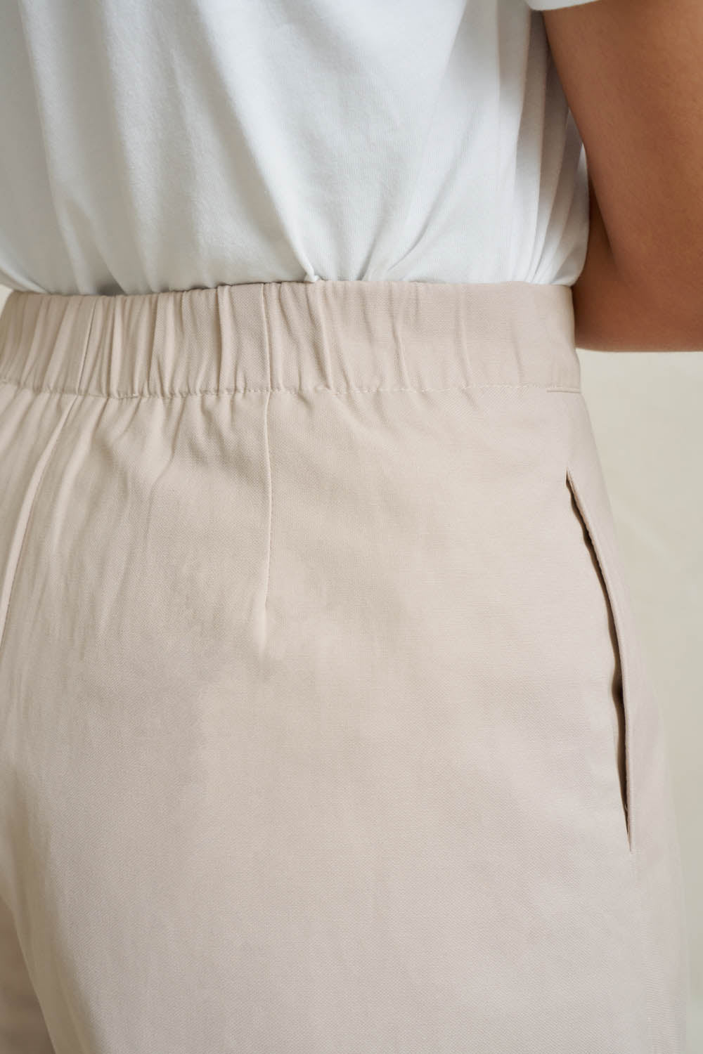 Elastic Back Skort - Bone