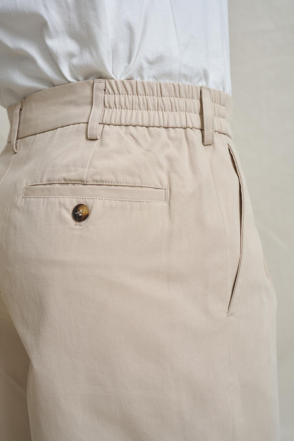 Pleat Tailored Short - Stone