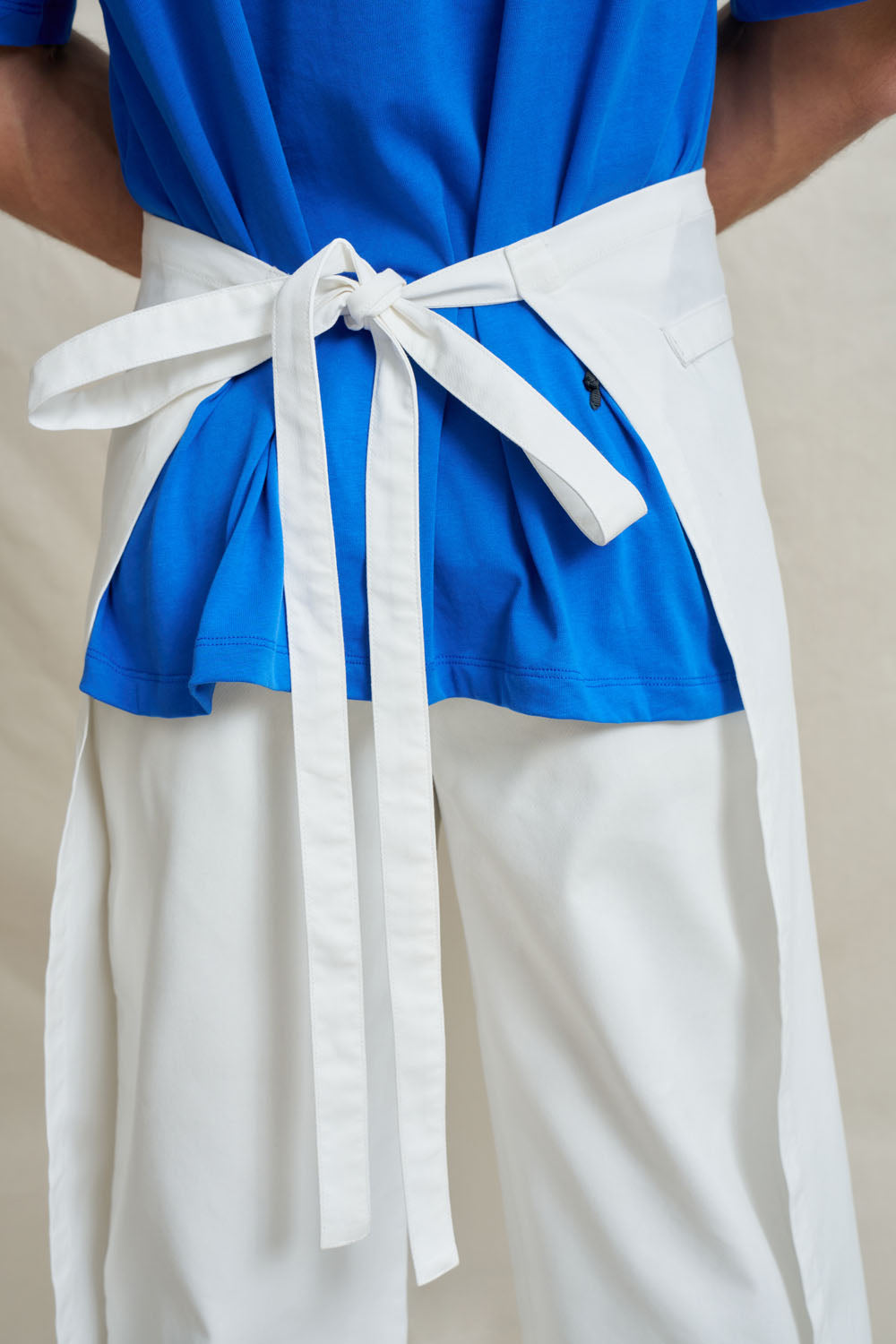 Premium Cross Back Bib Apron - Ivory